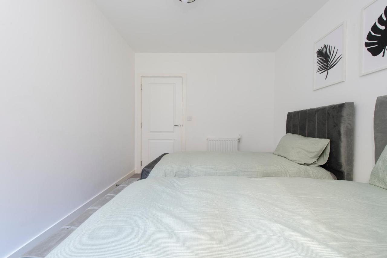 Stunning Luxury 2 Bedroom London Apartment Bagian luar foto