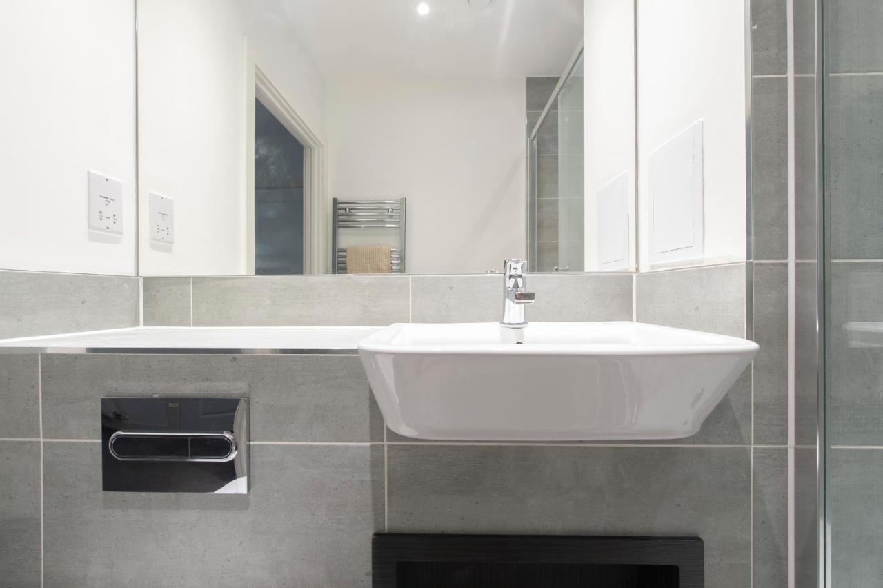 Stunning Luxury 2 Bedroom London Apartment Bagian luar foto