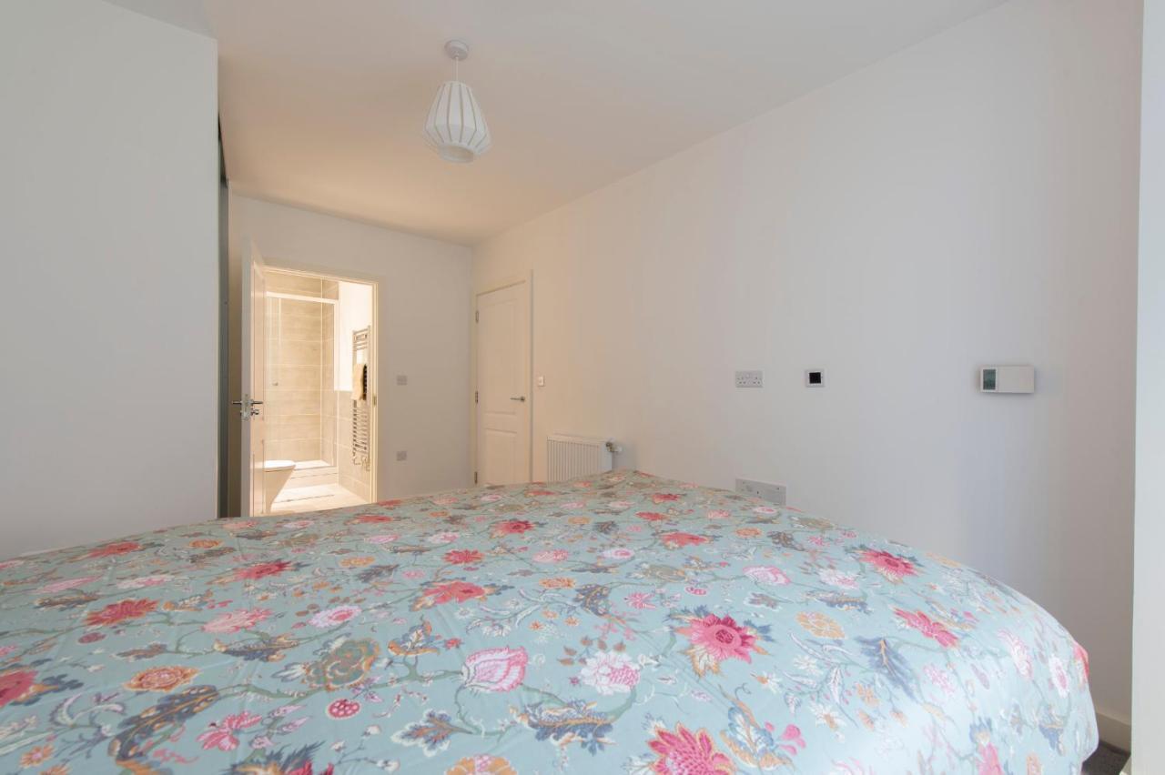 Stunning Luxury 2 Bedroom London Apartment Bagian luar foto